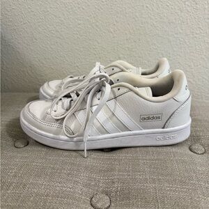 Adidas Cloudfoam Classic Light Gray and White Low-Top Sneakers